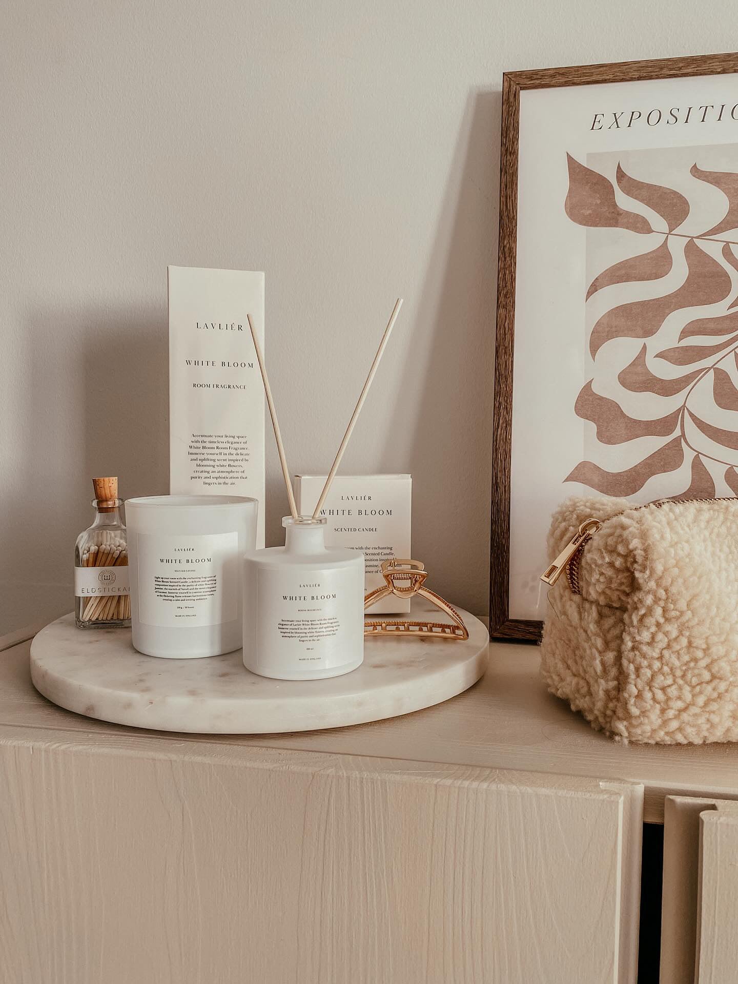 Tuoksukynttilä WHITE BLOOM 150 g