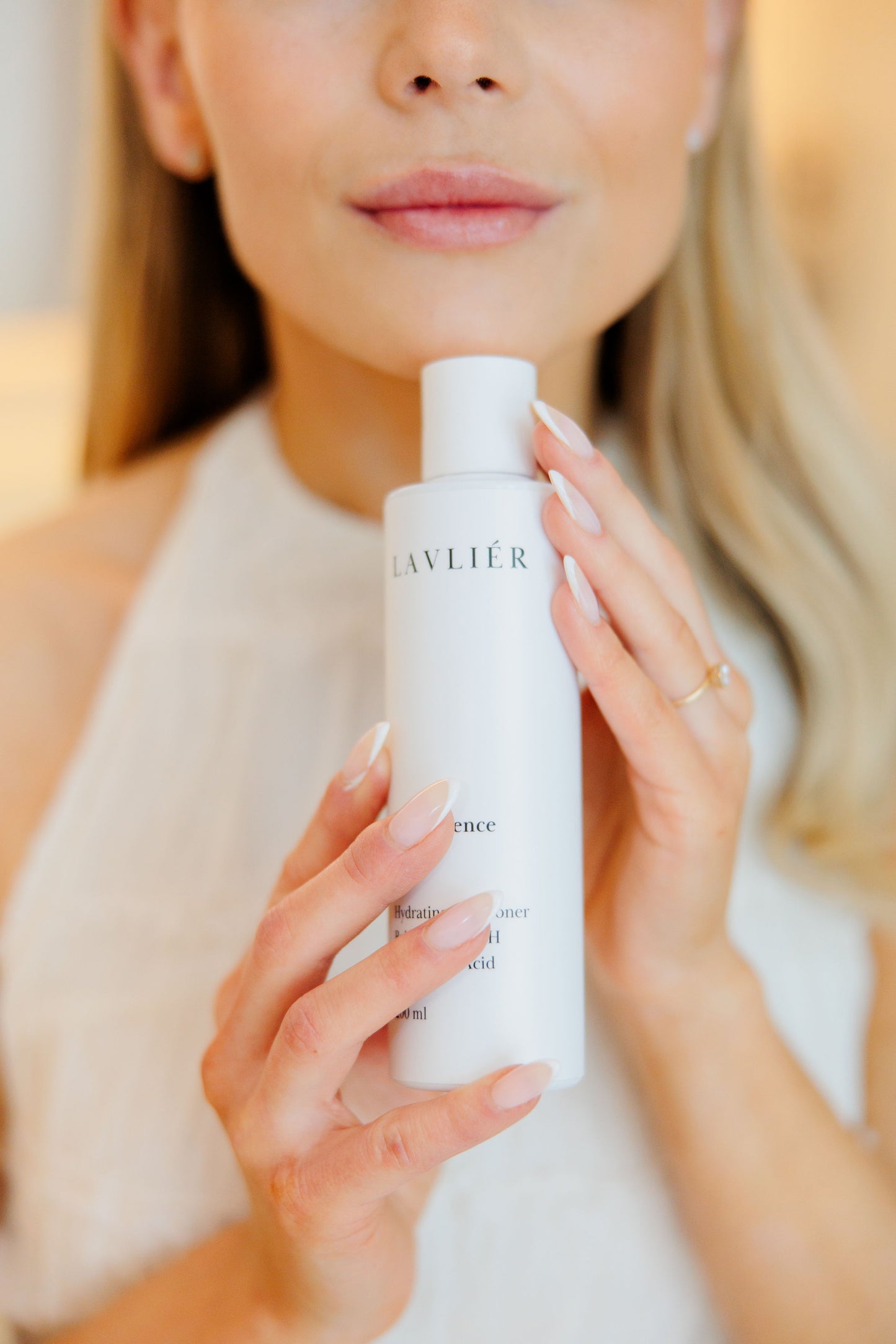 (ll-laatuinen) Rosé Essence Toner 200 ml