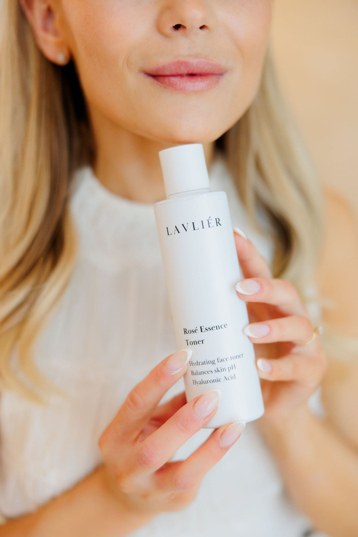 (ll-laatuinen) Rosé Essence Toner 200 ml