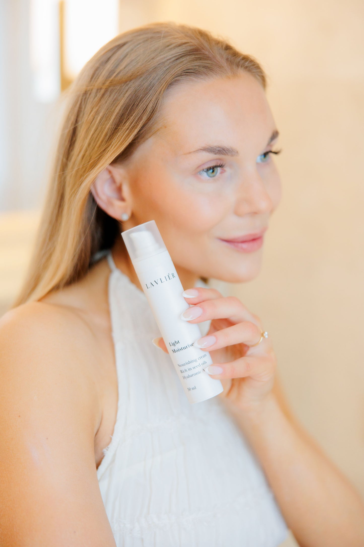 Light Moisturiser 50 ml