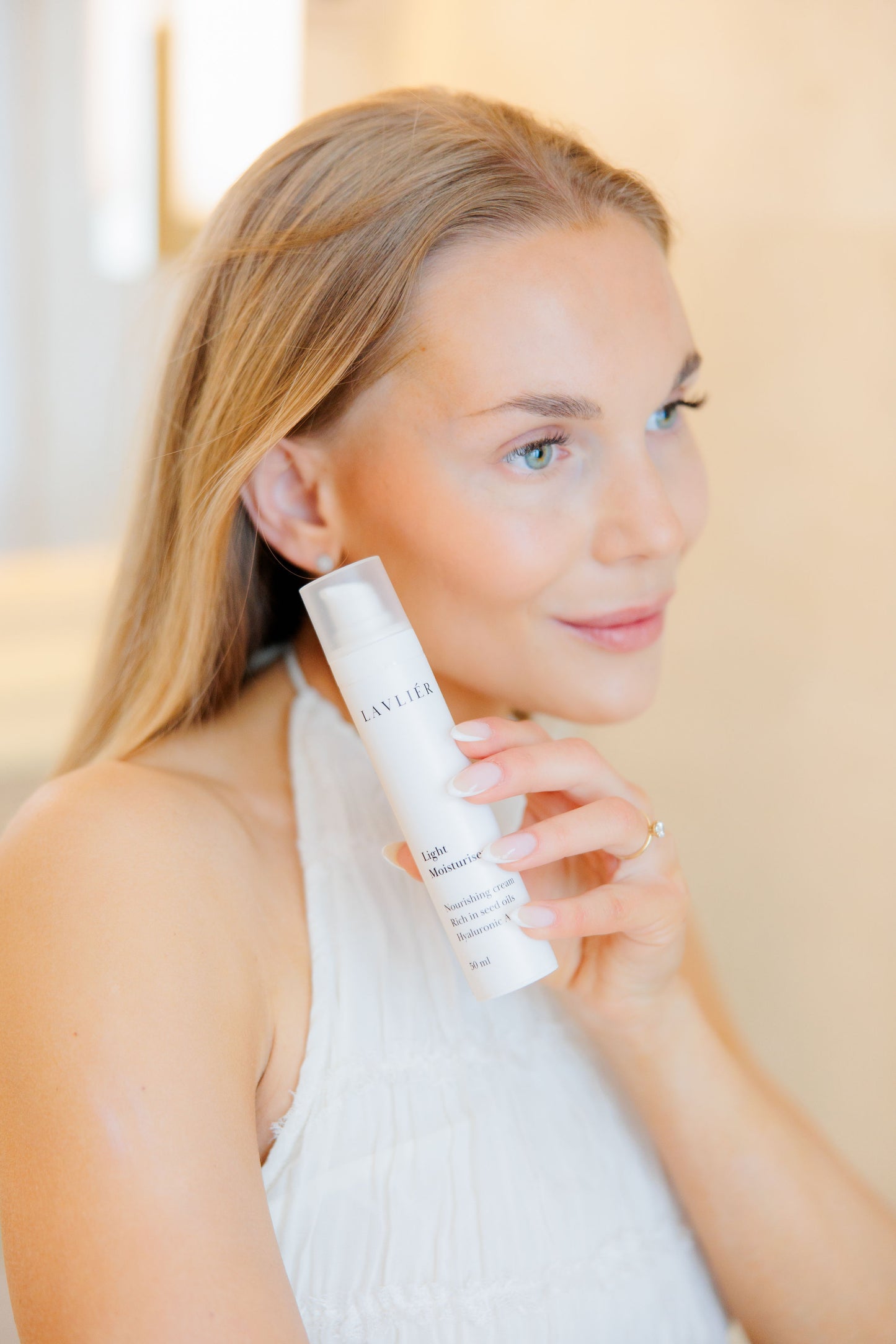 Light Moisturiser 50 ml