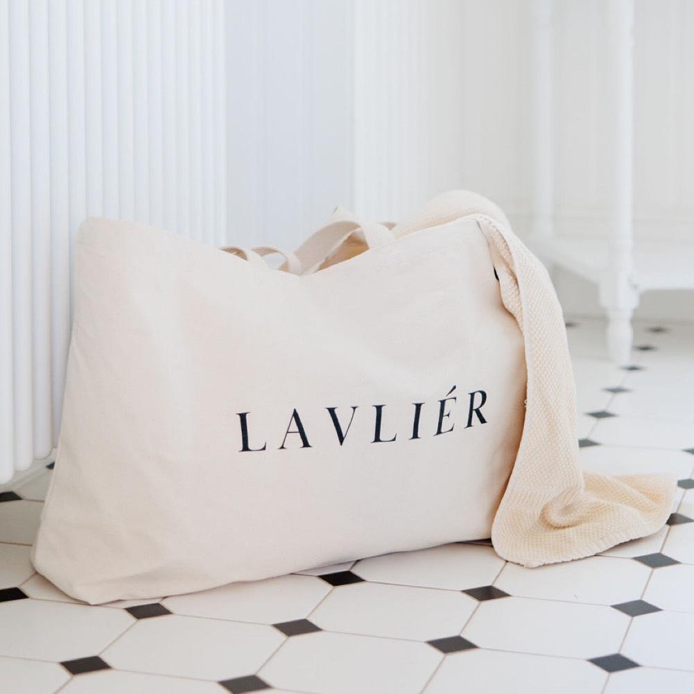 Lavliér Tote Bag