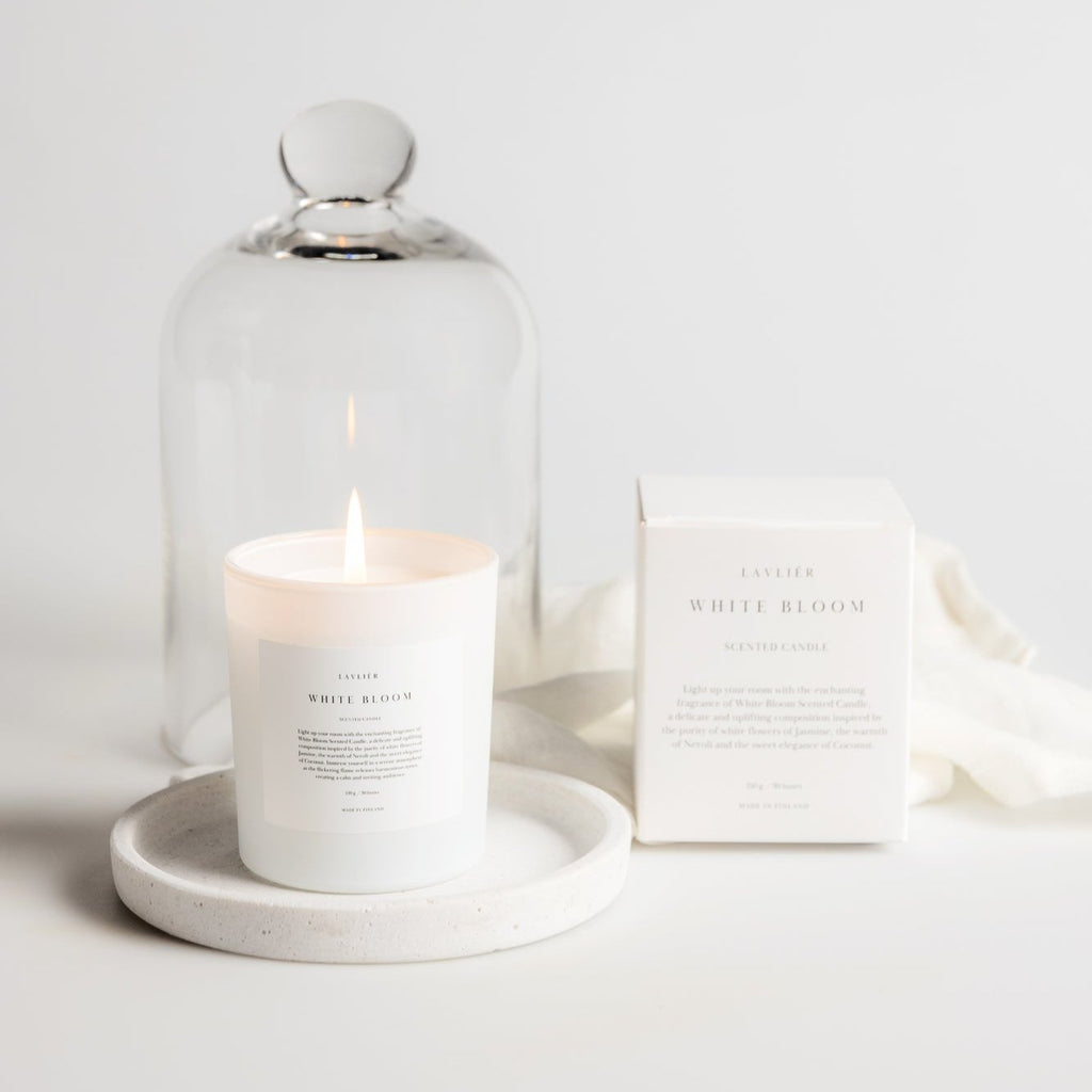 Tuoksukynttilä WHITE BLOOM 150 g