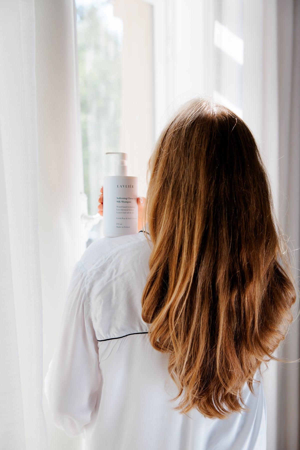 Softening Chem-less™ Silk Shampoo 370 ml Fresh Pear & Soft Cedarwood