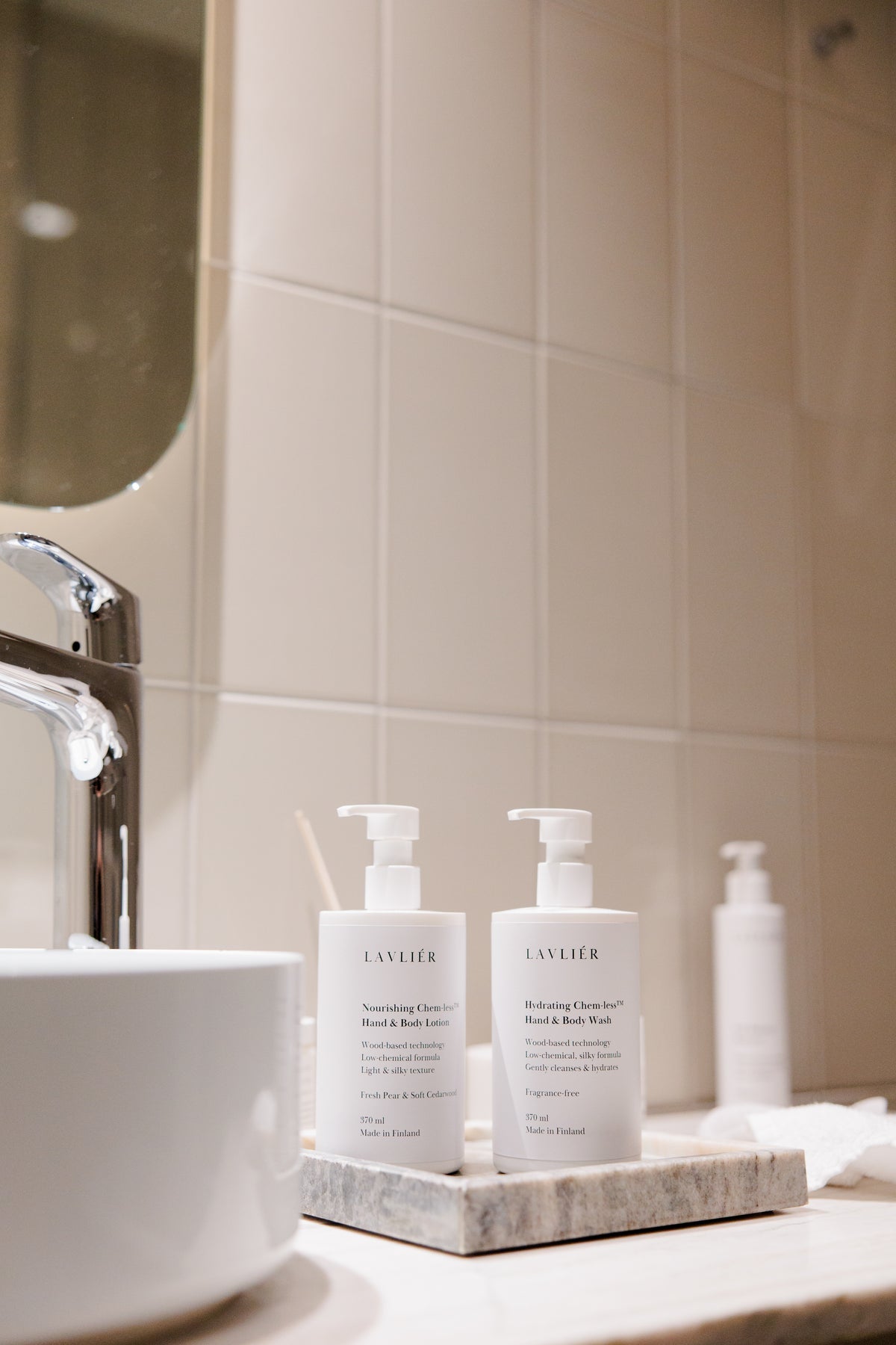 Hydrating Chem-less™  Hand & Body Wash 370 ml Tuoksuton